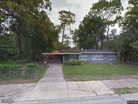 19Th, GAINESVILLE, FL 32609