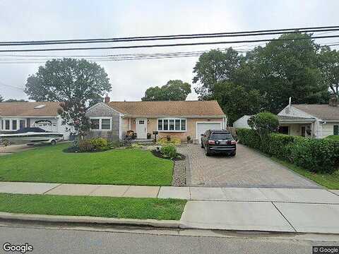 Mckinley, MASSAPEQUA PARK, NY 11762