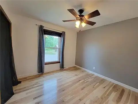 Brome, LEES SUMMIT, MO 64063