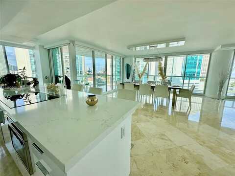 Collins, SUNNY ISLES BEACH, FL 33160