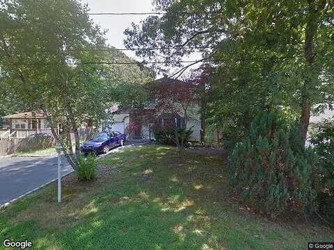 Southaven, MASTIC, NY 11950