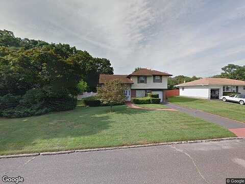 Marilynn, EAST ISLIP, NY 11730