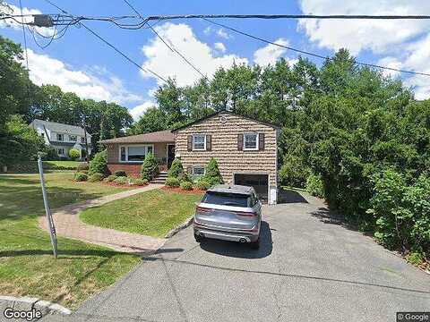 Shelly, HARTSDALE, NY 10530