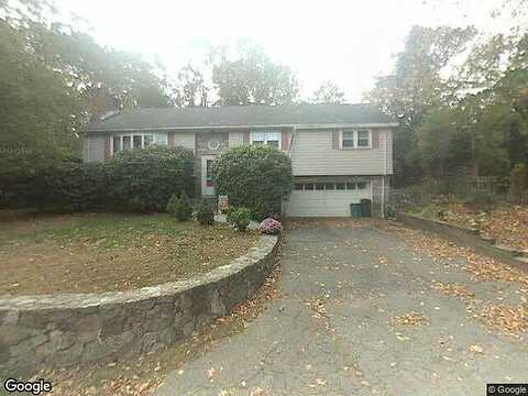 Villa, WALTHAM, MA 02453