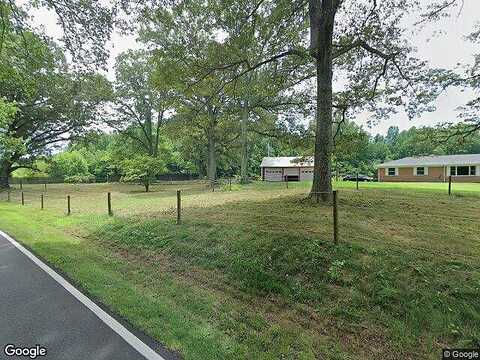 Garretts Chance, AQUASCO, MD 20608