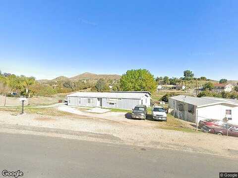 Circle, MENIFEE, CA 92587