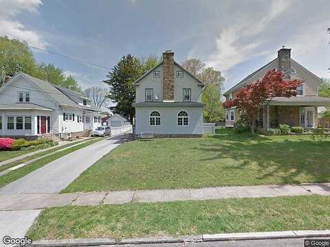 Hollis, HAVERTOWN, PA 19083