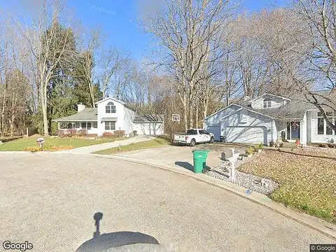 Kinloch, LANSING, MI 48911