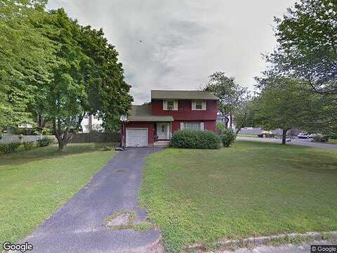 Marilynn, EAST ISLIP, NY 11730