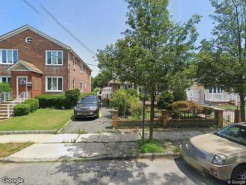 Travis, ELMONT, NY 11003