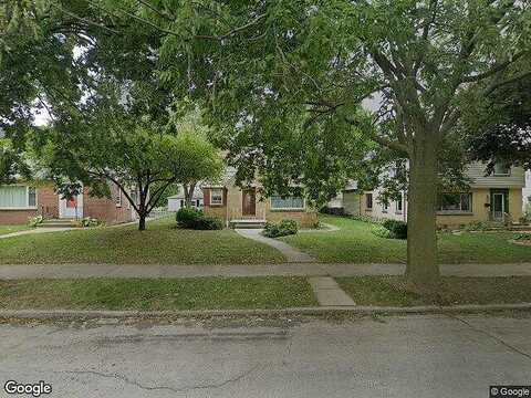 77Th, MILWAUKEE, WI 53222