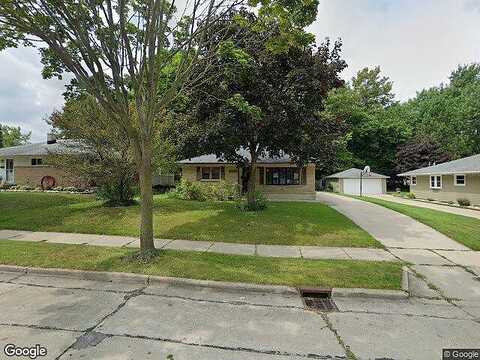 103Rd, MILWAUKEE, WI 53227