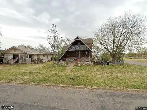 8Th, CLINTON, OK 73601