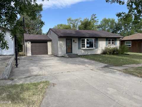 Torning Street S, Tioga, ND 58852