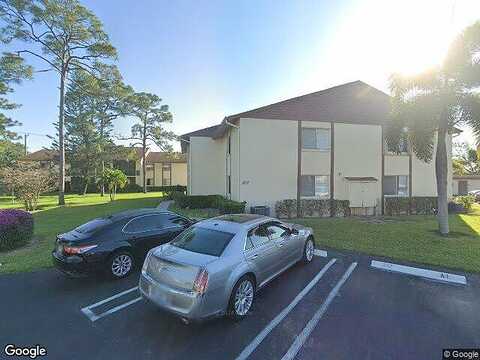 Knotty Pine, GREENACRES, FL 33463