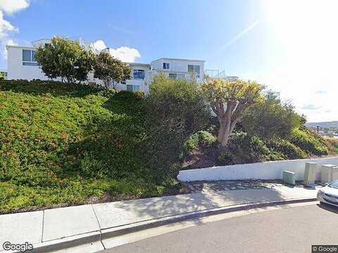 Longden Ln, SOLANA BEACH, CA 92075