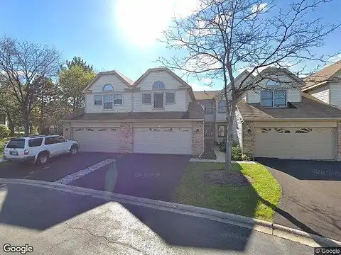 Carriageway, ARLINGTON HEIGHTS, IL 60004