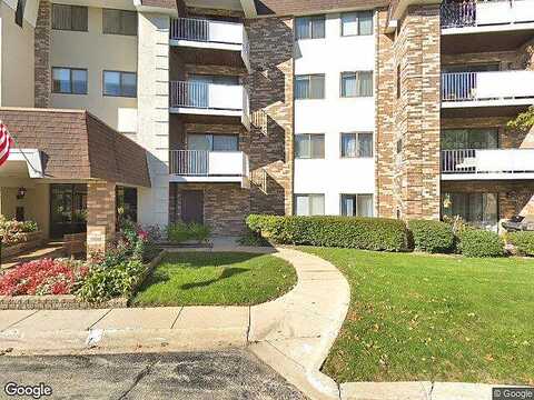 Carriageway, ARLINGTON HEIGHTS, IL 60004