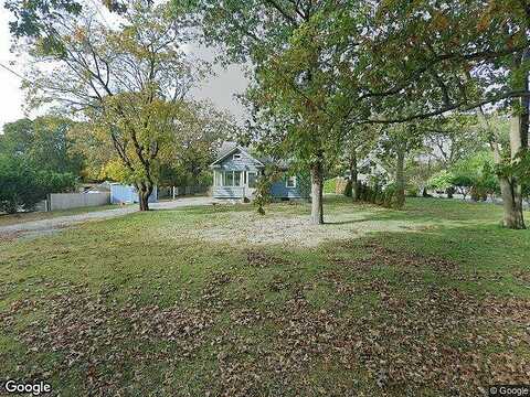 Church Ln, RIVERHEAD, NY 11901