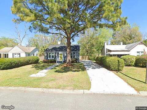 62Nd, SAVANNAH, GA 31405