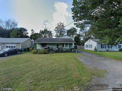 Pinecrest, WHITESBORO, NY 13492