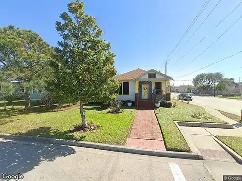 1/2 Avenue R, GALVESTON, TX 77550