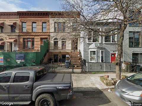 Bainbridge, BROOKLYN, NY 11233