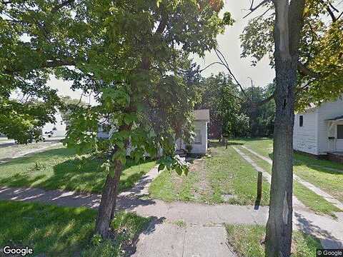 Broadway, BENTON HARBOR, MI 49022