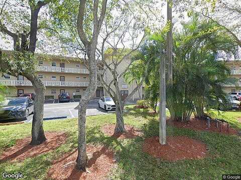 36Th, LAUDERDALE LAKES, FL 33319