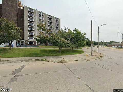 5Th, BENTON HARBOR, MI 49022