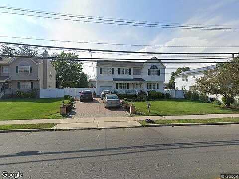 Albany, AMITYVILLE, NY 11701