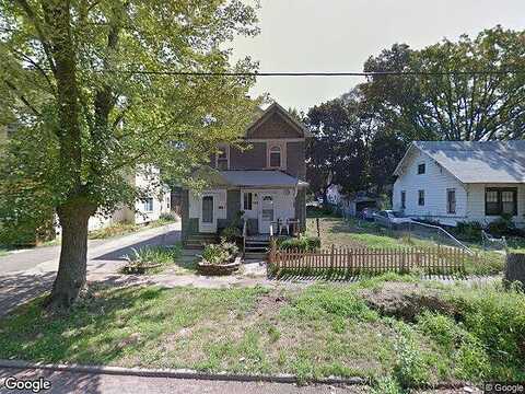 Pavone, BENTON HARBOR, MI 49022