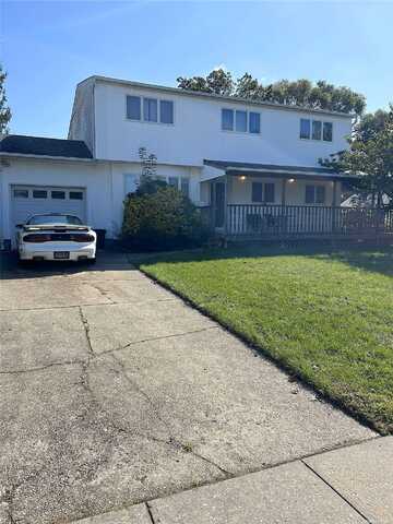 Pickwick, COMMACK, NY 11725