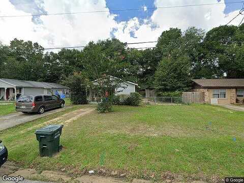 Queen, MILTON, FL 32570