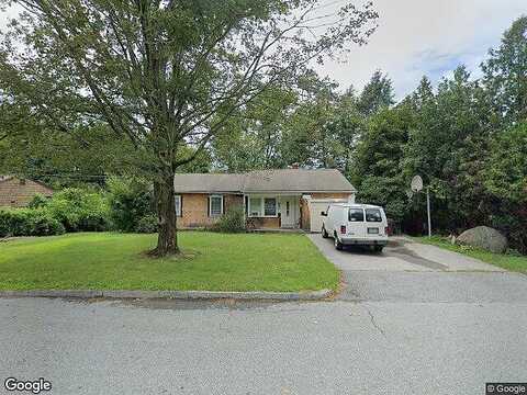 Knollwood, WOONSOCKET, RI 02895