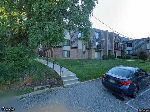 Forest Green, CORAOPOLIS, PA 15108