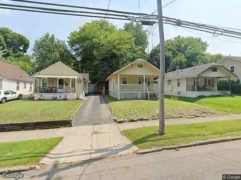 Garry, AKRON, OH 44305