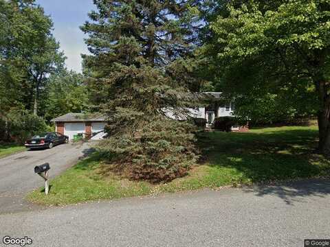 Laura, AIRMONT, NY 10952