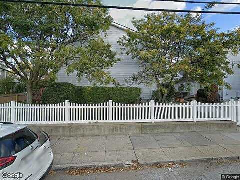 Henry, HEMPSTEAD, NY 11550