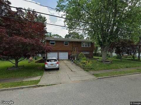 Andrew, ISLIP TERRACE, NY 11752