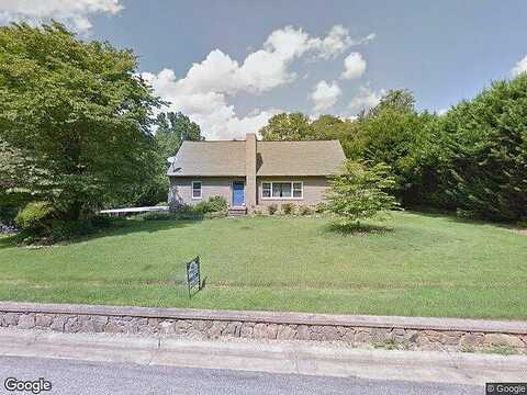 Circle, LENOIR, NC 28645