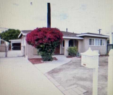 Cortland Ave, PARAMOUNT, CA 90723