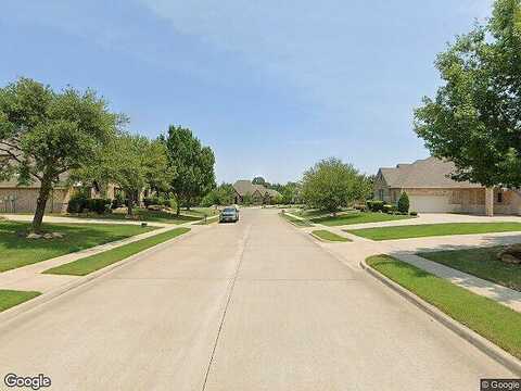 Silverleaf Dr, HURST, TX 76054