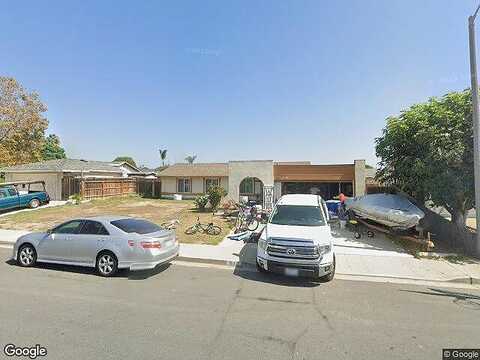 Calle Circulo, CAMARILLO, CA 93010