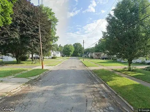 Cayuga St, BUCHANAN, MI 49107