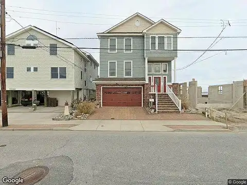 Center Ave, WILDWOOD, NJ 08260