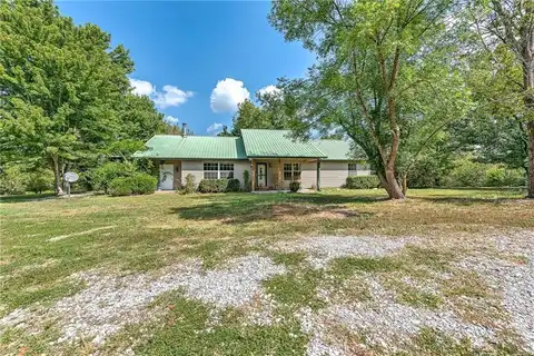 17171 Kincheloe RD, Siloam Springs, AR 72761