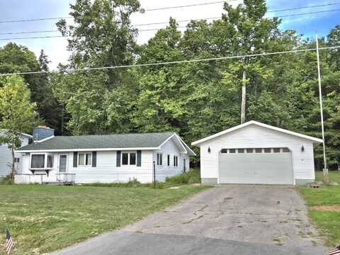 4326 Lake Street, Spruce, MI 48762