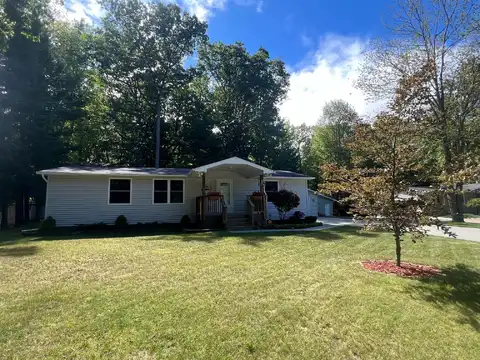 209 Boatman Road, Houghton Lake, MI 48629