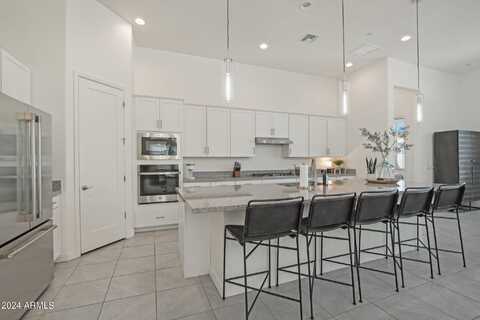 38500 N SCHOOL HOUSE Road, Cave Creek, AZ 85331